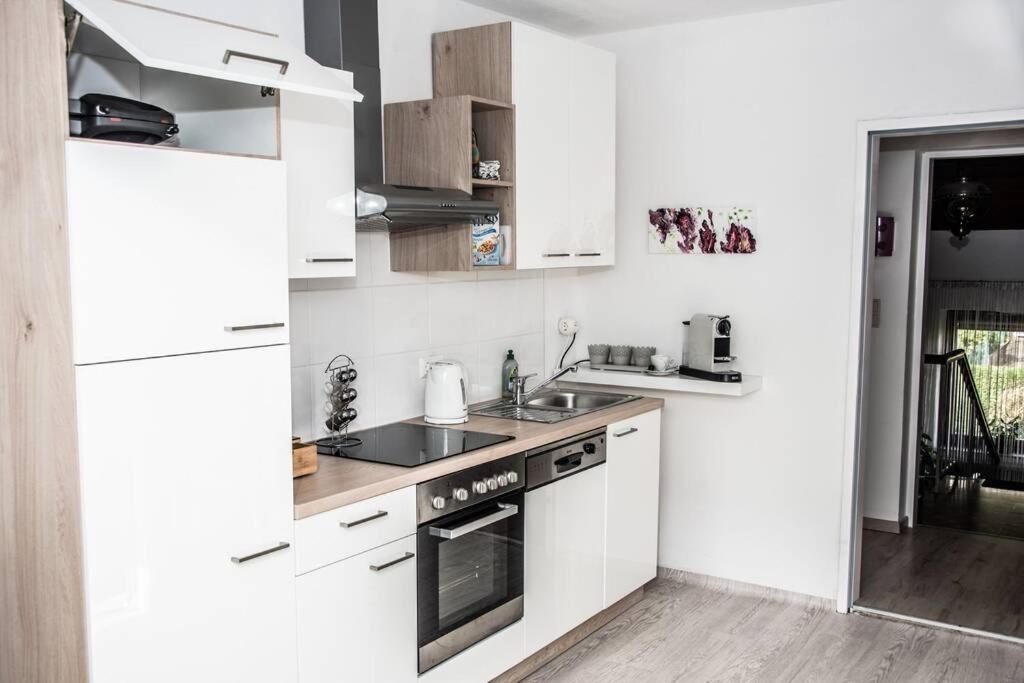 Apartment Pouringraz Fuer Kunst- Und Tennisliebhaber Εξωτερικό φωτογραφία