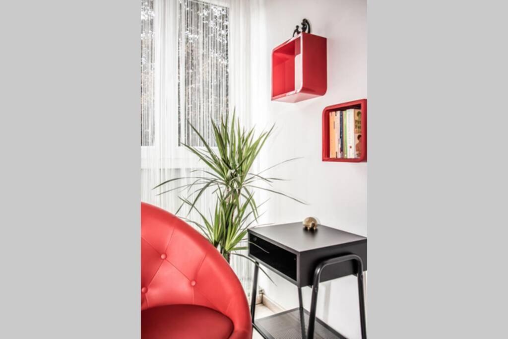 Apartment Pouringraz Fuer Kunst- Und Tennisliebhaber Εξωτερικό φωτογραφία